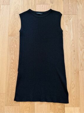 Black Sleeveless Knit Shift Dress